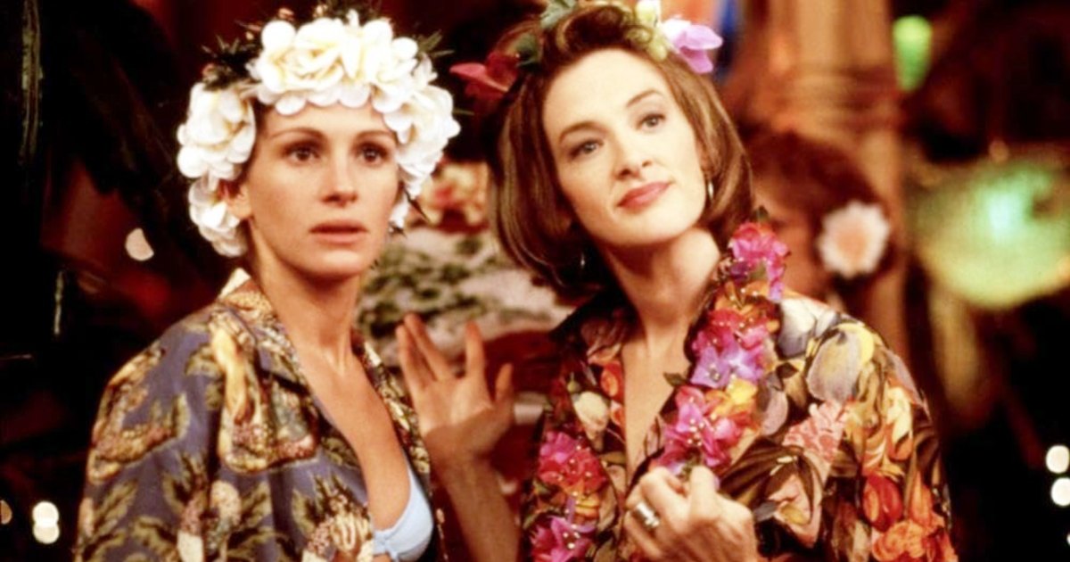 Julia Roberts and Joan Cusack in 'Runaway Bride'